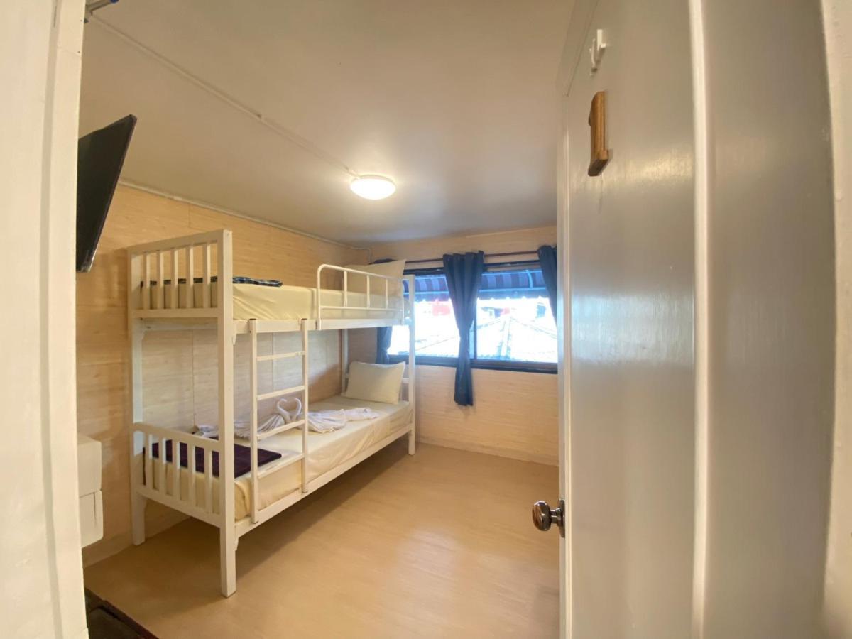 בנגקוק Steve Lady Hostel מראה חיצוני תמונה